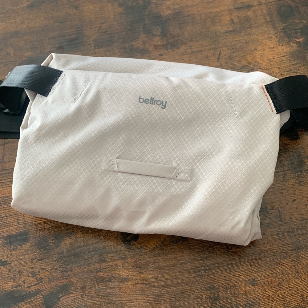 Moon Rock White Bellroy style 4L travel sling magnetic strap closure soft